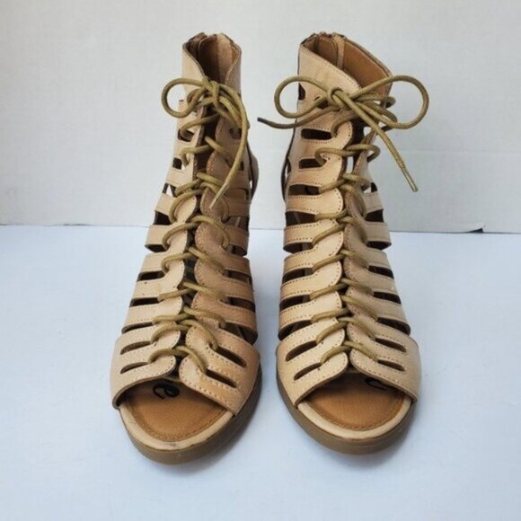 Neutral Nude Cage Heel Booties 7.5 EUC! NWOT - Picture 2 of 12